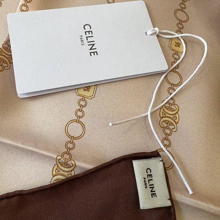 スーパーコピー セリーヌ マフラー