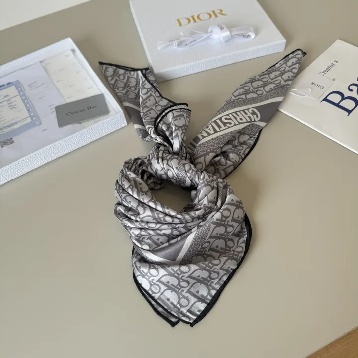 スーパーコピー ディオール マフラー