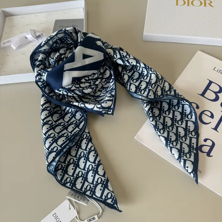 スーパーコピー グッチ マフラー