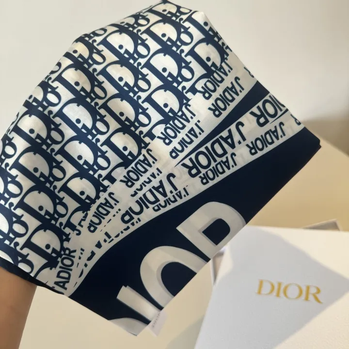 スーパーコピー グッチ マフラー