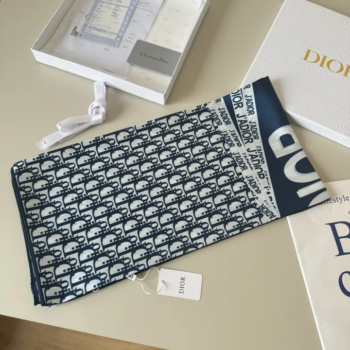 スーパーコピー グッチ マフラー