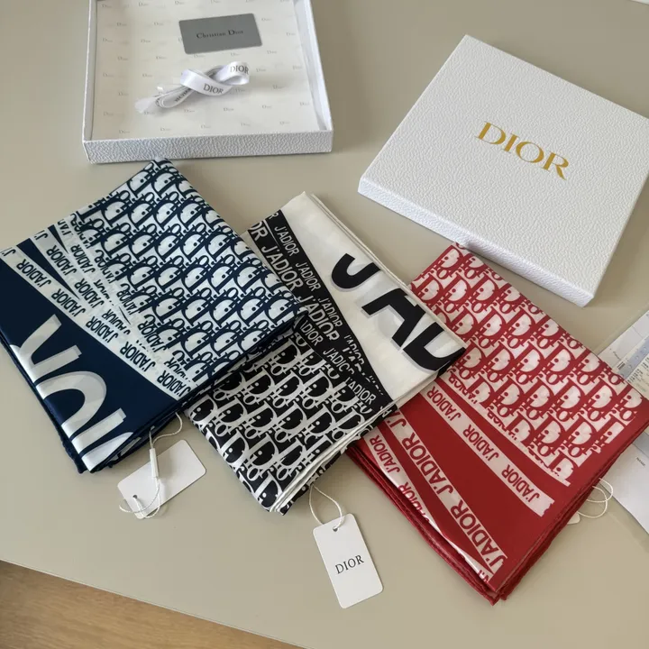 スーパーコピー グッチ マフラー