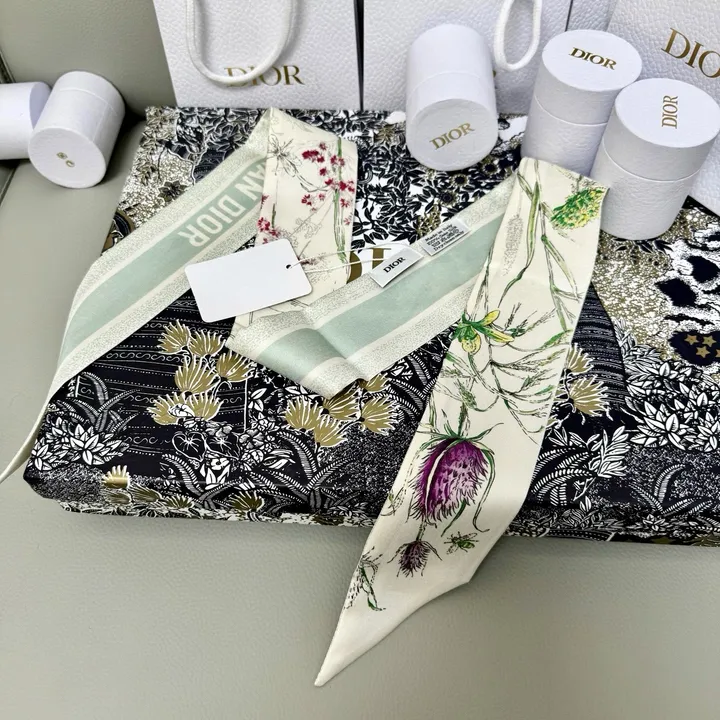 スーパーコピー ディオール マフラー