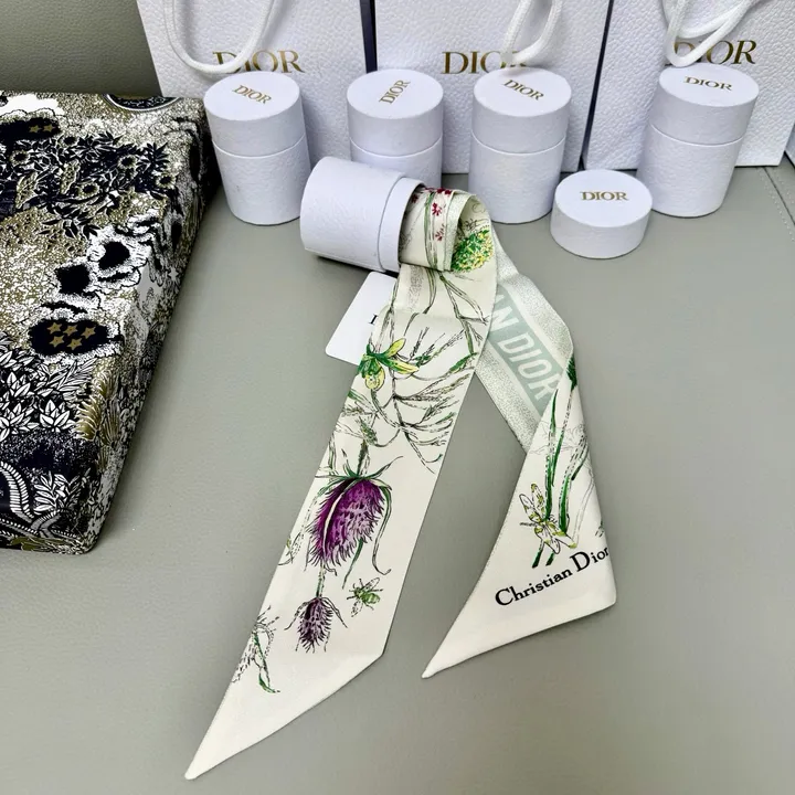 スーパーコピー ディオール マフラー