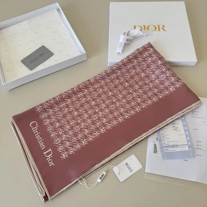 スーパーコピー ディオール マフラー