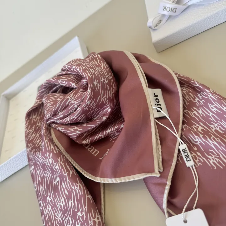 スーパーコピー ディオール マフラー