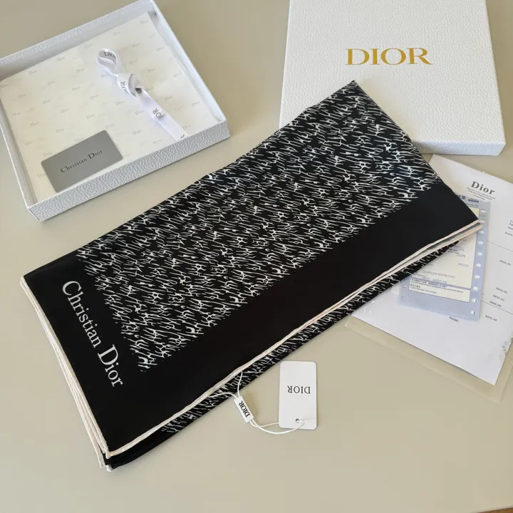 スーパーコピー ディオール マフラー