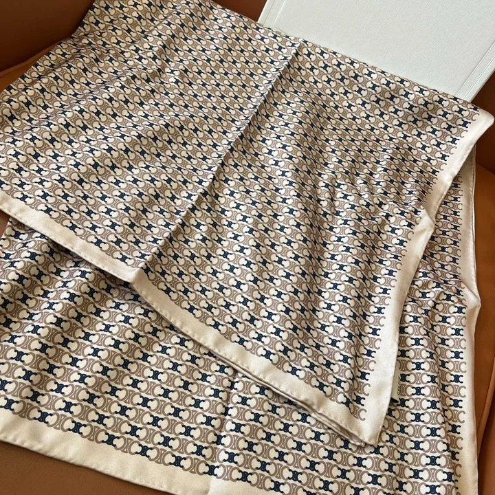 スーパーコピー セリーヌ マフラー