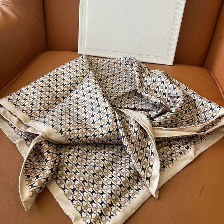 スーパーコピー セリーヌ マフラー