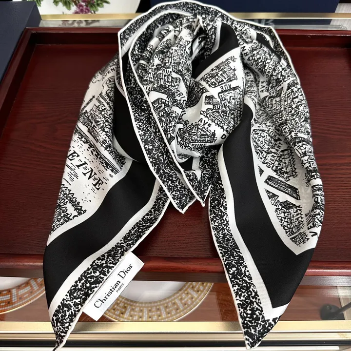 スーパーコピー ディオール マフラー