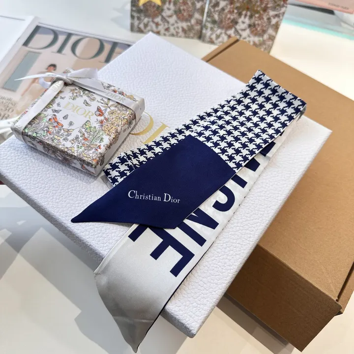 スーパーコピー ディオール マフラー