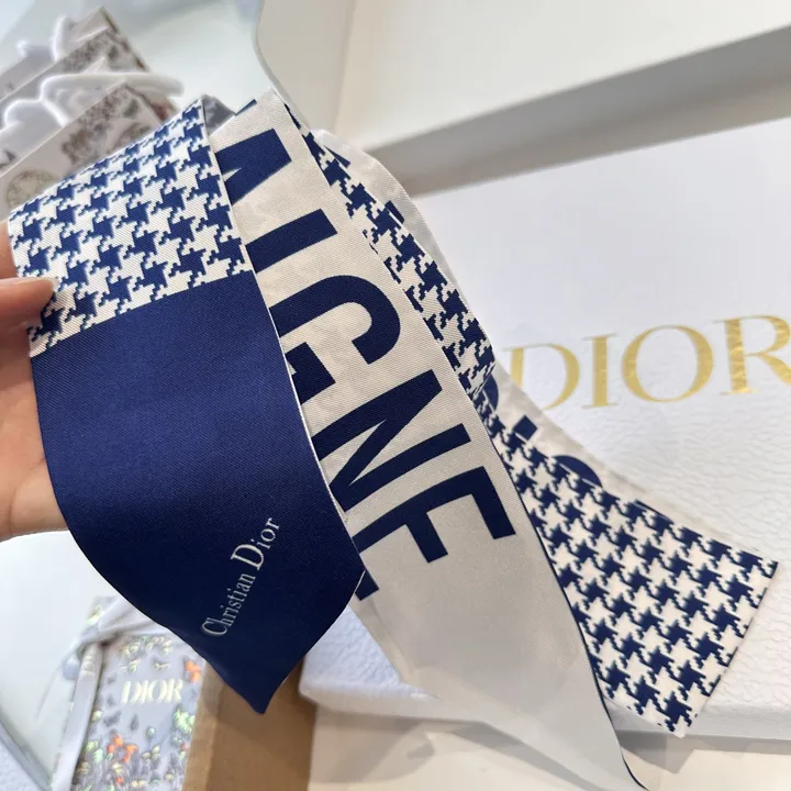 スーパーコピー ディオール マフラー