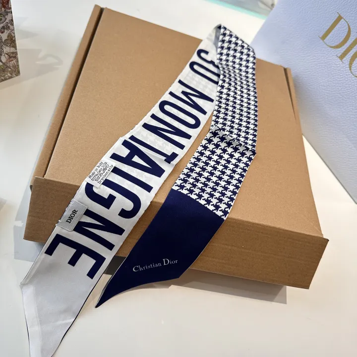 スーパーコピー ディオール マフラー