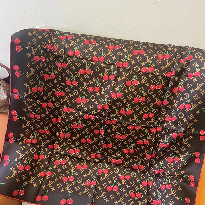 スーパーコピー ルイヴィトン マフラー