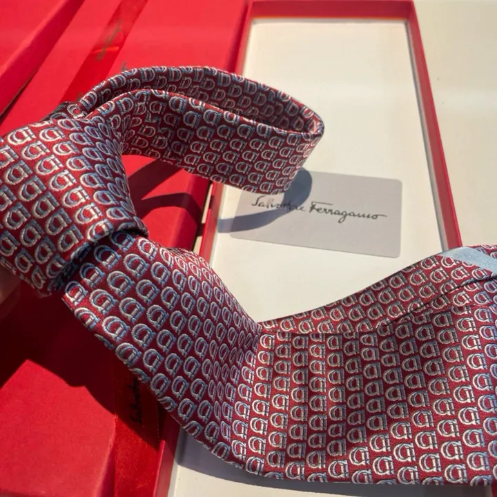 スーパーコピー フェラガモ マフラー