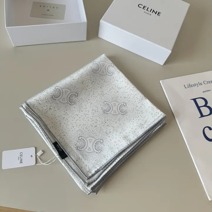 スーパーコピー セリーヌ マフラー