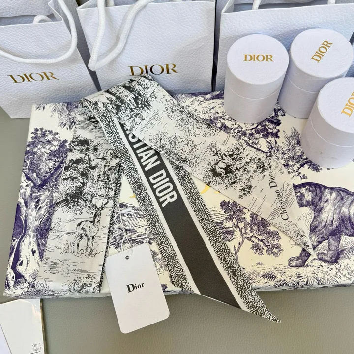 スーパーコピー ディオール マフラー