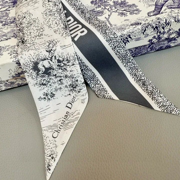 スーパーコピー ディオール マフラー