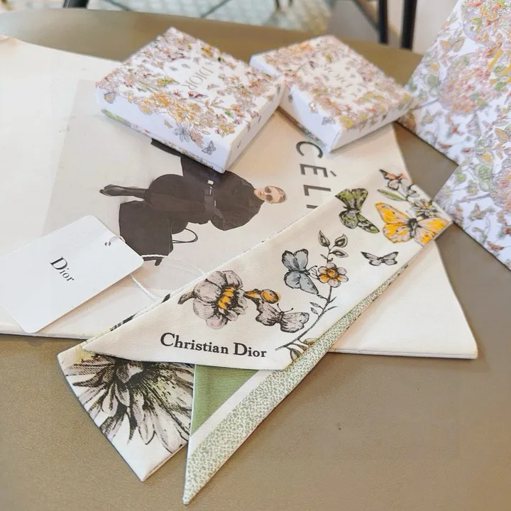 スーパーコピー ディオール マフラー