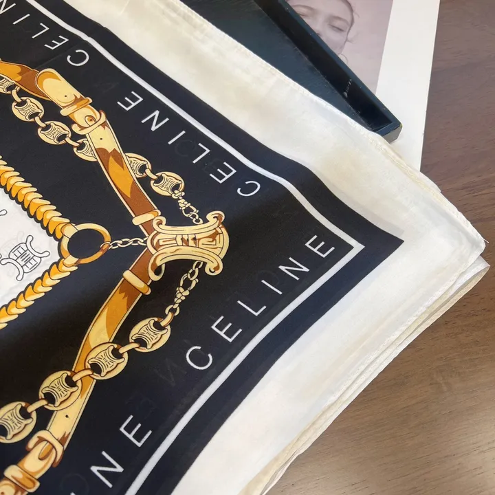 スーパーコピー セリーヌ マフラー