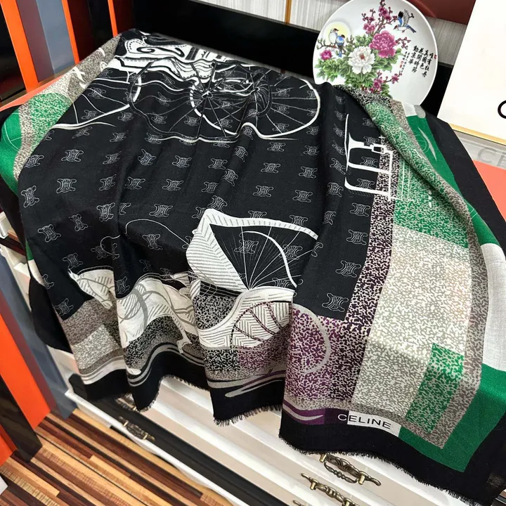 スーパーコピー セリーヌ マフラー