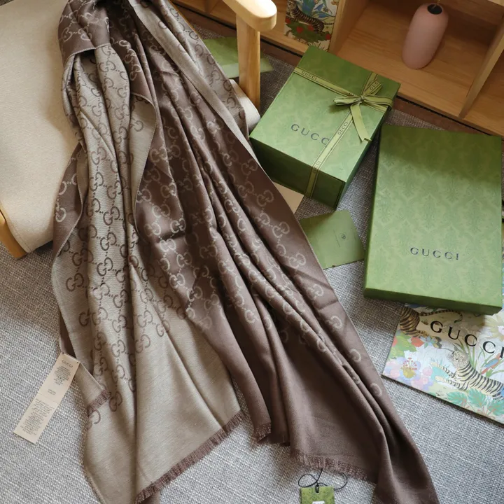 スーパーコピー グッチ マフラー