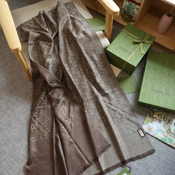 スーパーコピー グッチ マフラー