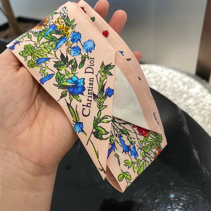 スーパーコピー ディオール マフラー