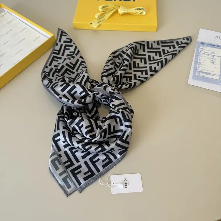 スーパーコピー フェンディ マフラー