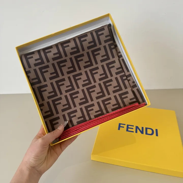 スーパーコピー フェンディ マフラー