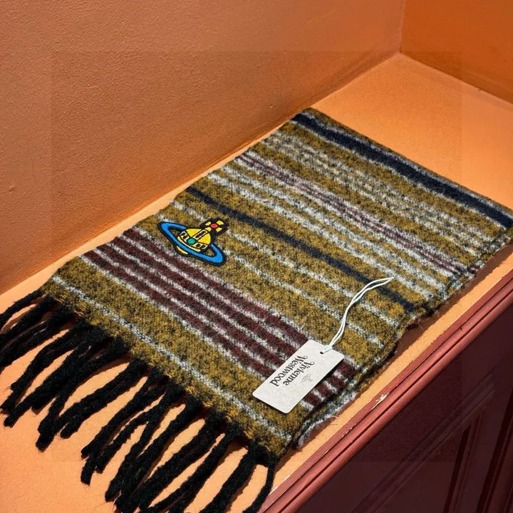 スーパーコピー ヴィヴィアン・ウエストウッド マフラー