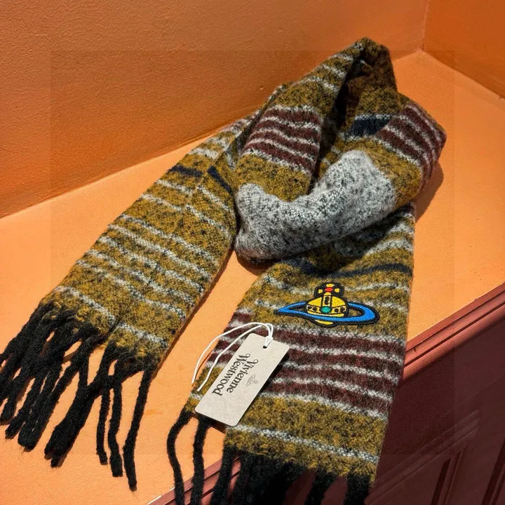 スーパーコピー ヴィヴィアン・ウエストウッド マフラー