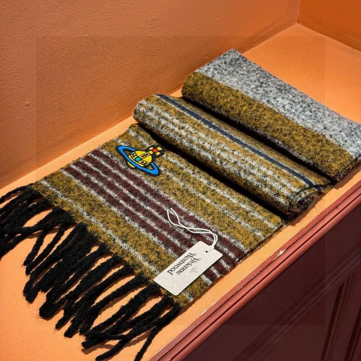 スーパーコピー ヴィヴィアン・ウエストウッド マフラー