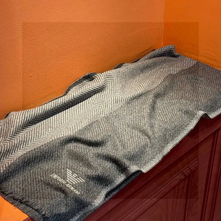 スーパーコピー フェンディ マフラー