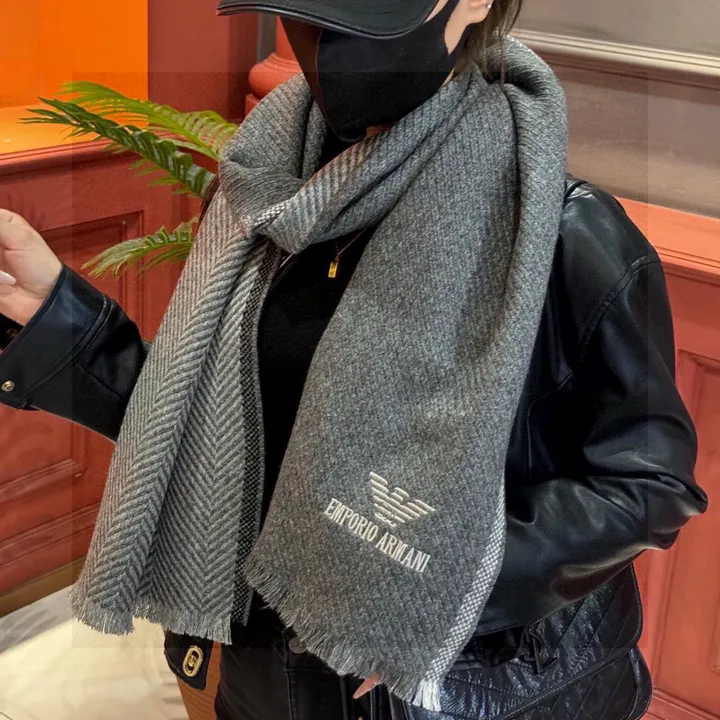 スーパーコピー フェンディ マフラー