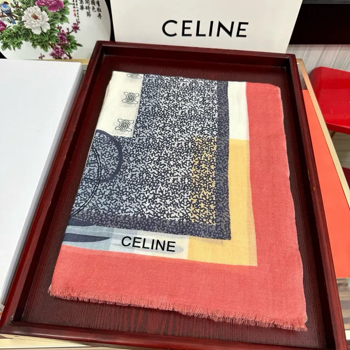 スーパーコピー セリーヌ マフラー