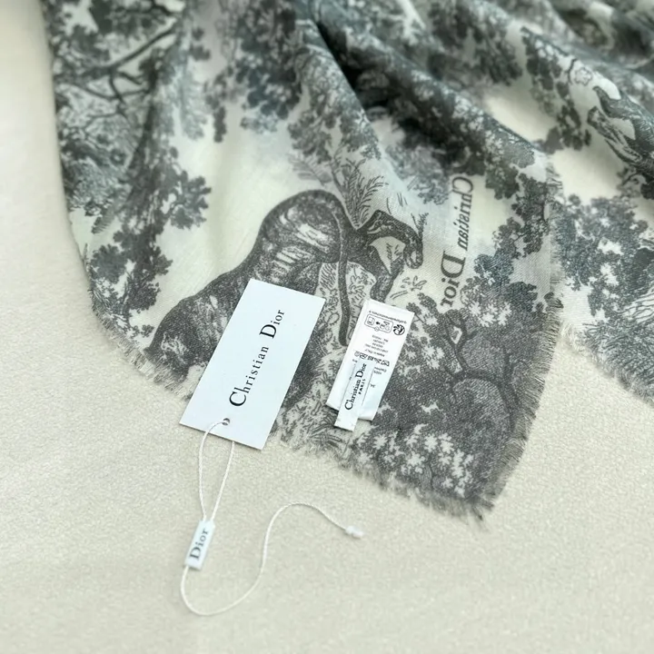 スーパーコピー ディオール マフラー