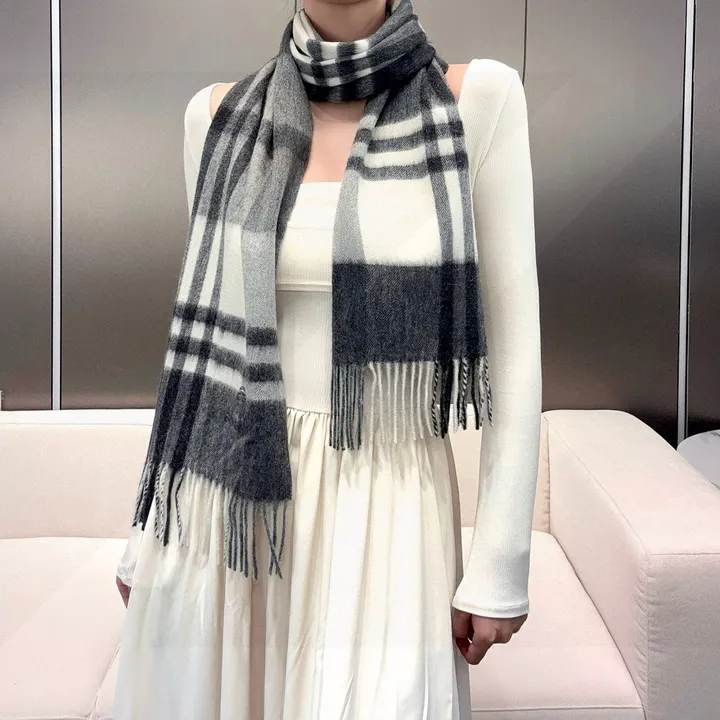 スーパーコピー バーバリー ス マフラー