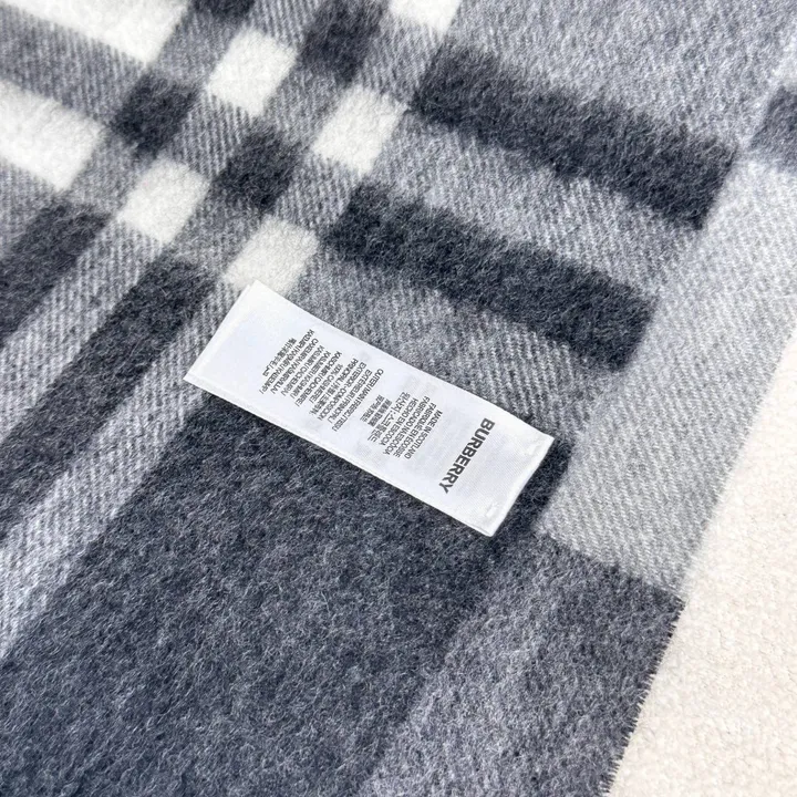 スーパーコピー バーバリー ス マフラー