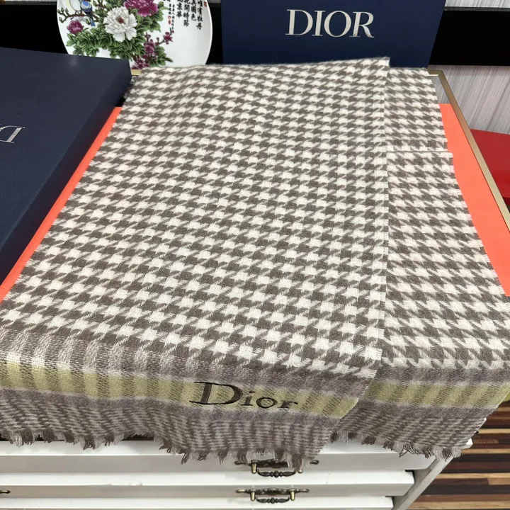 スーパーコピー ディオール マフラー