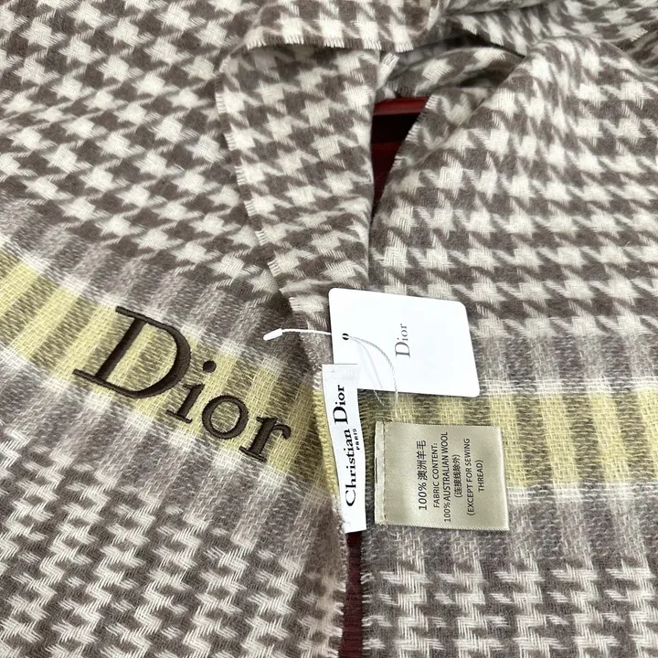 スーパーコピー ディオール マフラー