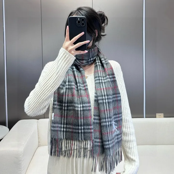 スーパーコピー バーバリー ス マフラー