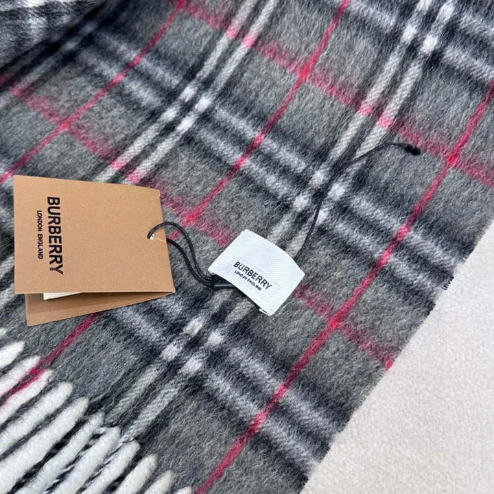 スーパーコピー バーバリー ス マフラー