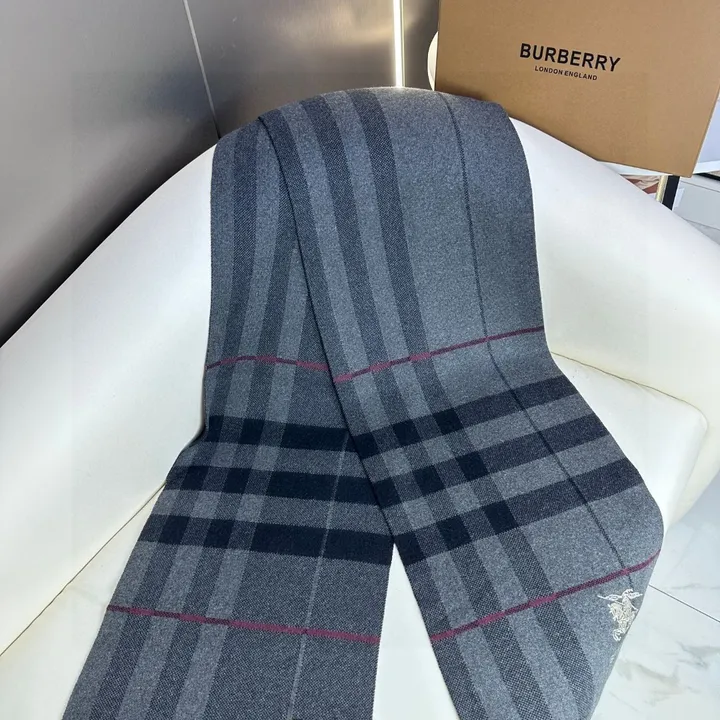 スーパーコピー バーバリー ス マフラー