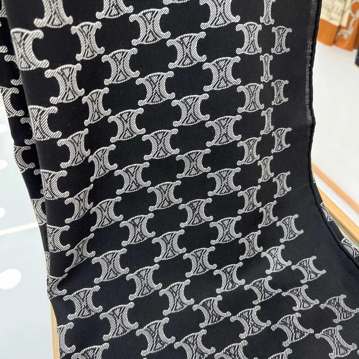 スーパーコピー セリーヌ マフラー