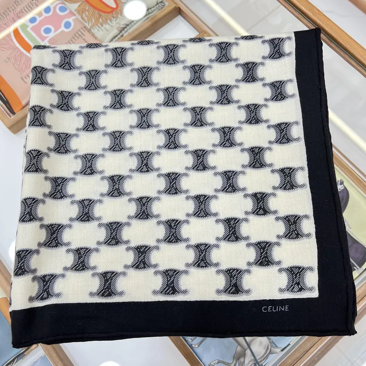 スーパーコピー セリーヌ マフラー