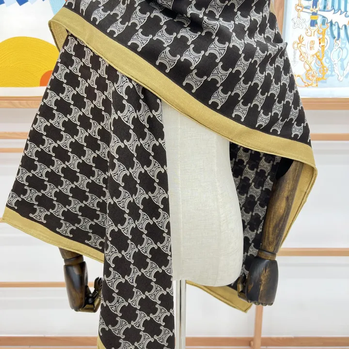 スーパーコピー セリーヌ マフラー