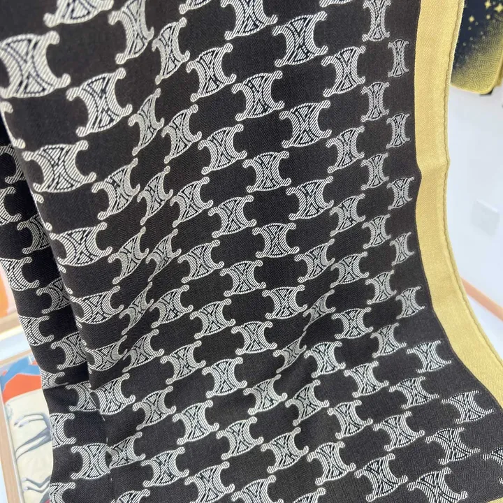 スーパーコピー セリーヌ マフラー