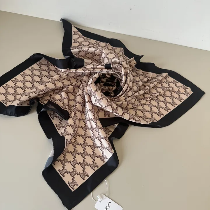 スーパーコピー セリーヌ マフラー