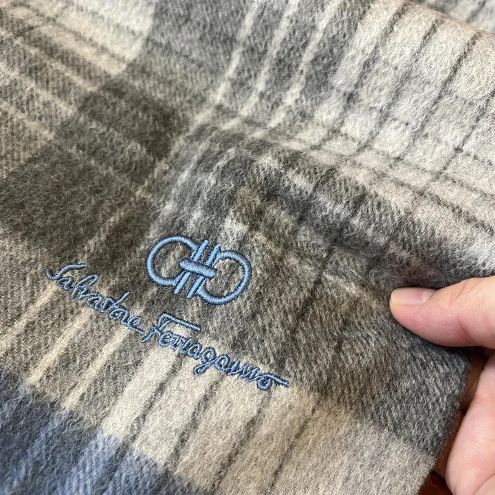 スーパーコピー フェラガモ マフラー